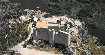 Castillo De Miravet